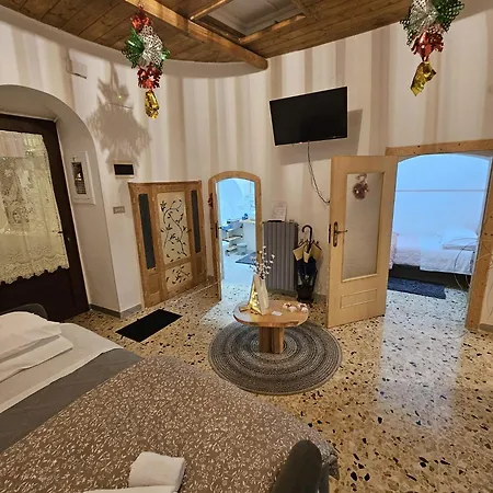 Holiday home Trullo Aurora Boreale